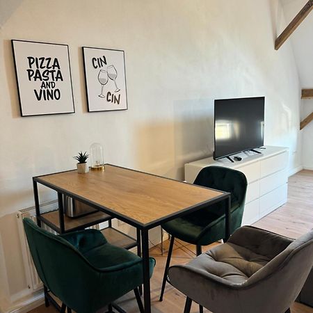 Halle  Appartement "Nina"Im Dachgeschoss, Inklusive Parkplatz מראה חיצוני תמונה