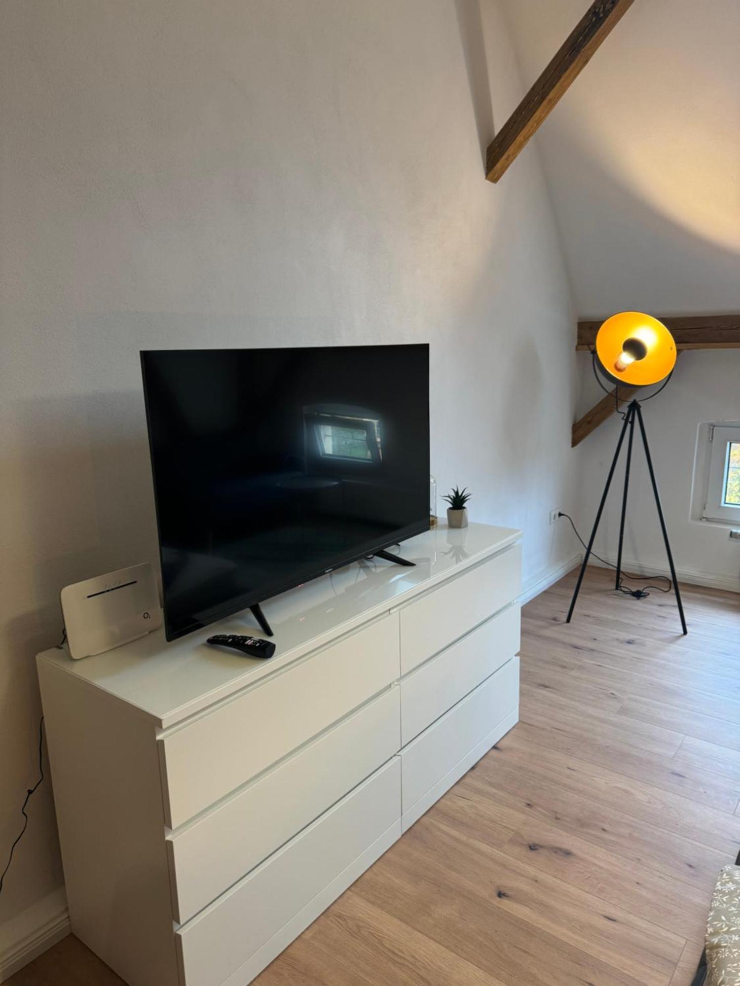 Halle  Appartement "Nina"Im Dachgeschoss, Inklusive Parkplatz מראה חיצוני תמונה